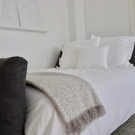 Paris-maillot Apartment